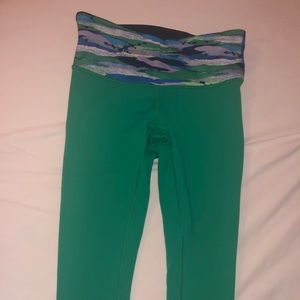 Lululemon reversible crop tights